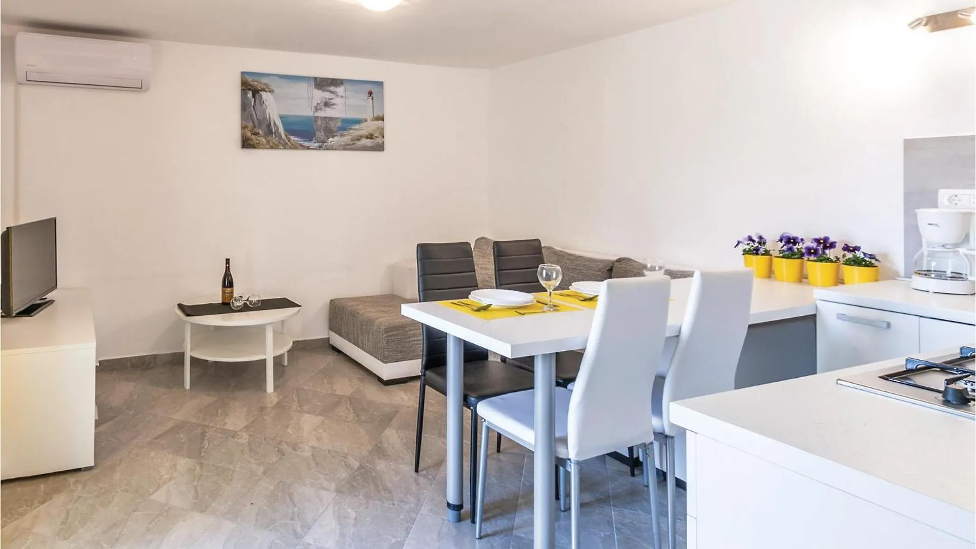 Nice Apartment In Pula With Kitchen Chorwacja
